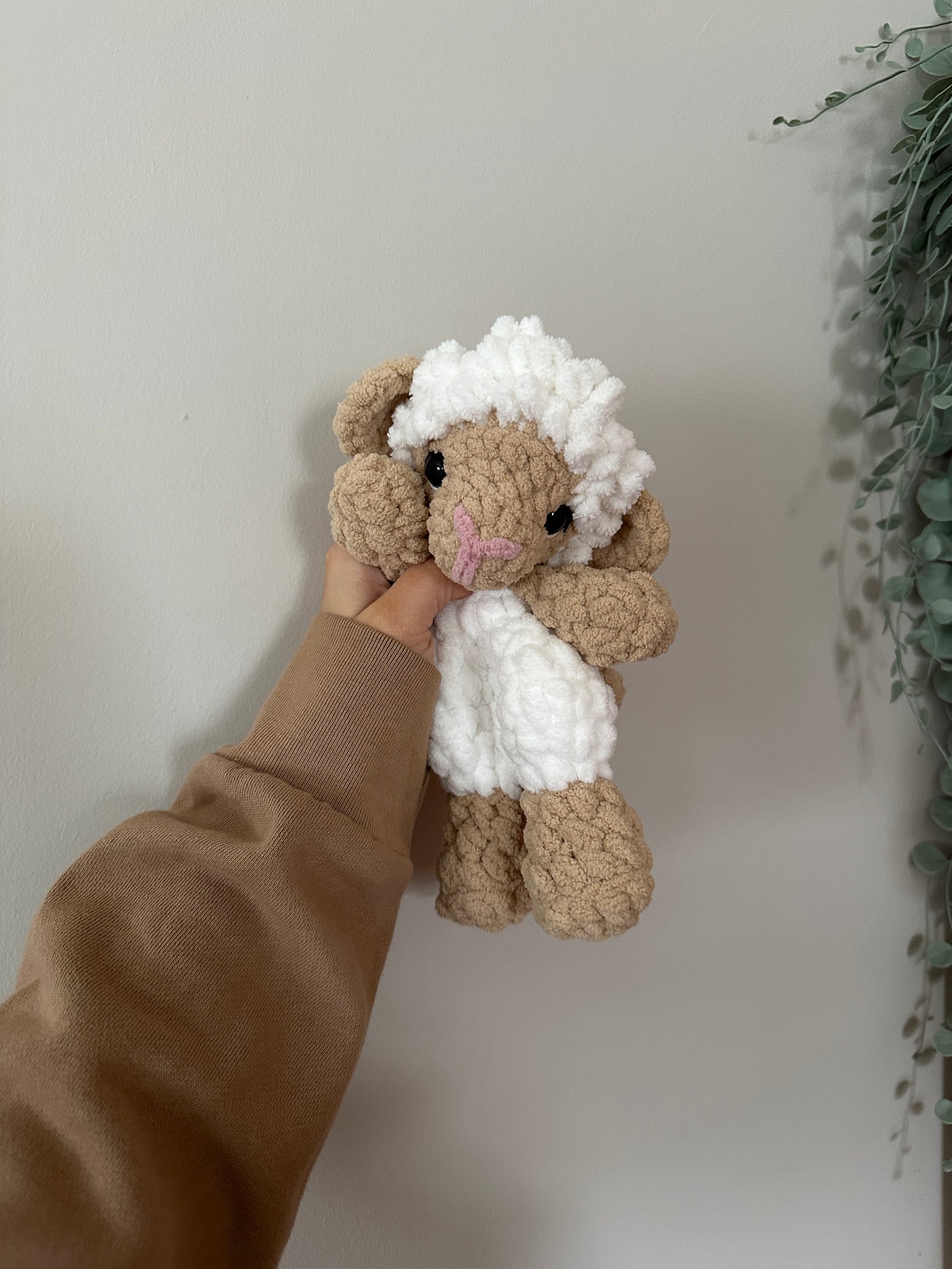 Lenni the Lamb